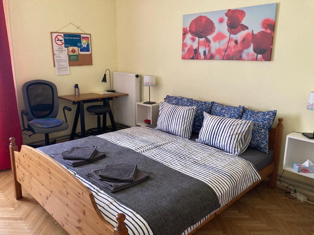 Poppy Flower Apartment Budapest Exterior photo